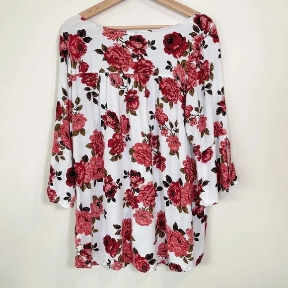 🌟✨2 for $30✨🌟 TORRID | IVORY  FLORAL SLIT SLEEVE TOP - Picture 7 of 7